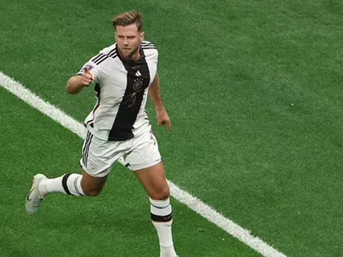 Hansi Flick tán dương người hùng tuyển Đức
