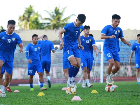 Đá 5 trận, HLV V-League chỉ mong có 5 điểm