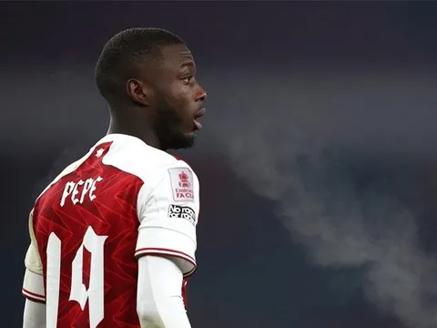 Đã đến lúc chữ ký kỷ lục của Arsenal rũ bùn đứng dậy