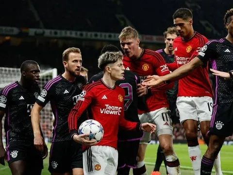 Đá quá gắt, Garnacho khiến Harry Kane nổi quạu