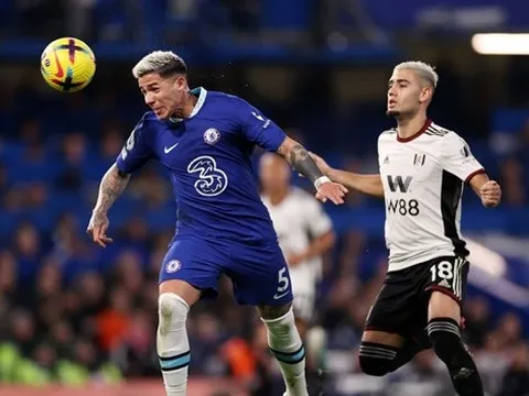 Đá trận đầu, Enzo Fernandez đã khiến Mount và Gallagher xấu hổ