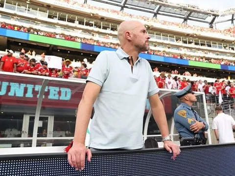 "Tôi nghĩ đây sẽ là một mùa giải khó khăn với Manchester United"