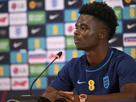 Đại chiến Anh - Pháp, Saka gửi thông điệp đến Mbappe