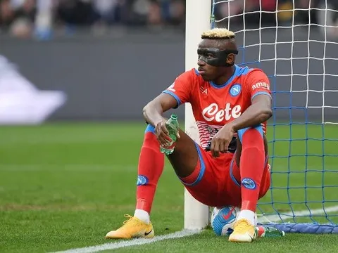 Đại diện lên tiếng về tương lai của Victor Osimhen