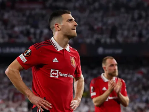 Không thể ngờ với Diogo Dalot