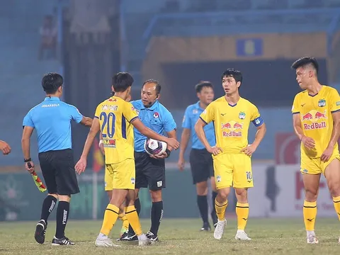 Dàn sao HAGL sắp tan đàn, xẻ nghé