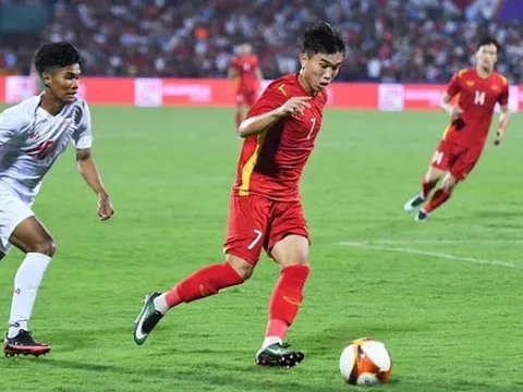 Dàn sao mai khiến HLV Troussier mừng thầm