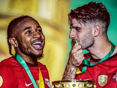 Dàn sao rời Leipzig với giá khủng