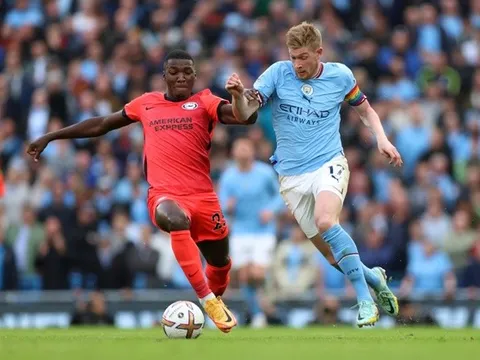 Dàn tiền vệ giúp MU quên đi Mason Mount