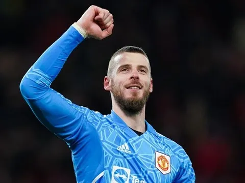 Đang thất nghiệp, De Gea liên tục gây bão tại Manchester