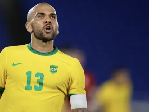 Dani Alves bị điều tra trước World Cup 2022