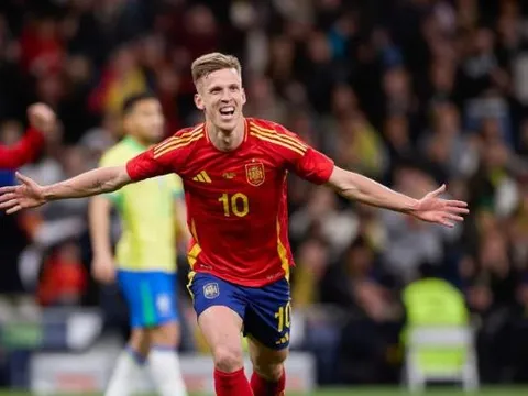 Dani Olmo muốn đến Man United