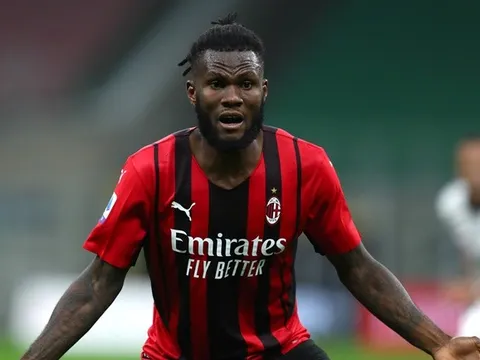 Đáp ứng lương khủng, PSG sẽ giành món hời trên TTCN