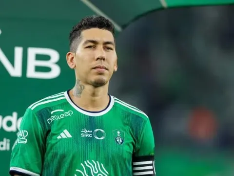 Darren Bent không tin vào thương vụ gây sốc của Chelsea