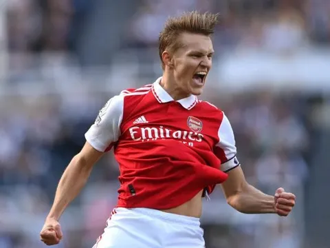 Darren Bent kỳ vọng vào một Odegaard khác của Arsenal