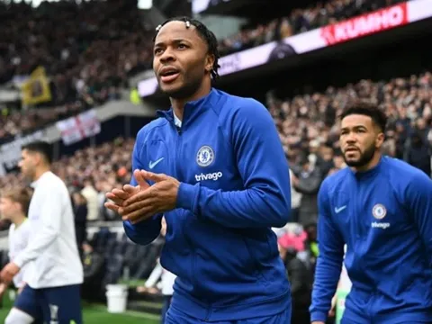 Mua Sterling, Arsenal vấp phải sự phản đối gay gắt