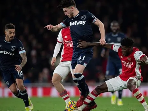 Đấu Chelsea, Arsenal quyết hình thành bộ đôi "quái vật tuyến giữa"