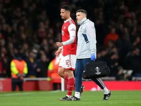 Dấu hiệu bất thường nơi Arsenal