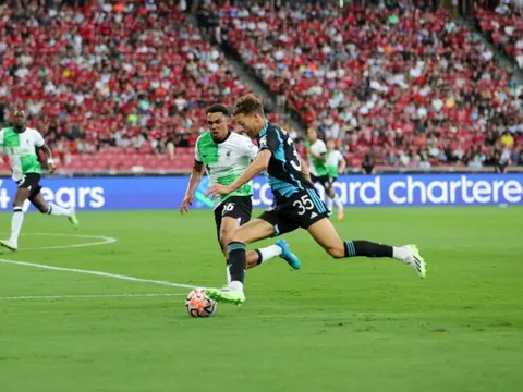 Đấu Leicester, sao Liverpool bị nghi ngờ trình độ