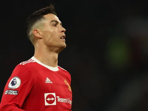 Sherringham: Ronaldo sẽ muốn có quyền quyết định ở Chelsea