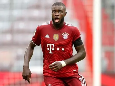 Trung vệ Bayern Munich tưởng tượng cảnh được chơi cho M.U