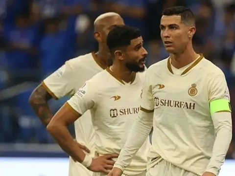 SỐC! FIFA cấm đội bóng của Ronaldo đăng ký tân binh