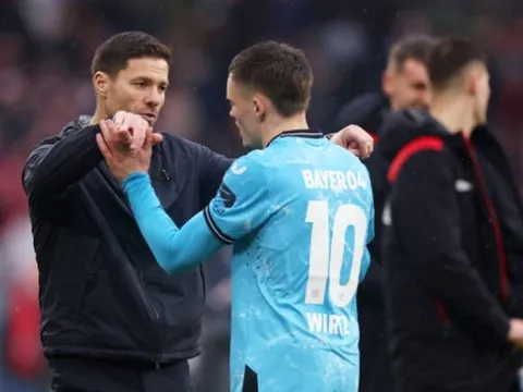 Alonso ở lại khiến châu Âu đánh mất bom tấn 100 triệu bảng