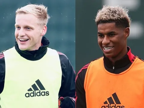 De Beek tạo bất ngờ trên sân tập M.U, Rashford đá trận đầu mùa này