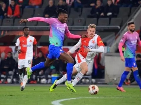 Đè bẹp Slavia, AC Milan hiên ngang vào tứ kết Europa League