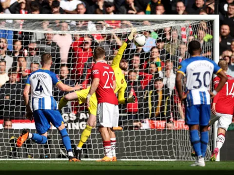 NÓNG! Man Utd cận kề bản hợp đồng mới