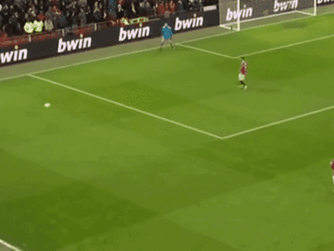 De Gea chơi chân tệ hại