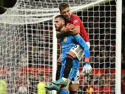 De Gea 'hóa chaos', M.U nhọc nhằn tiến sát Top 4