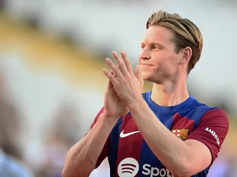De Jong báo tin vui, nhưng Barca lại buồn