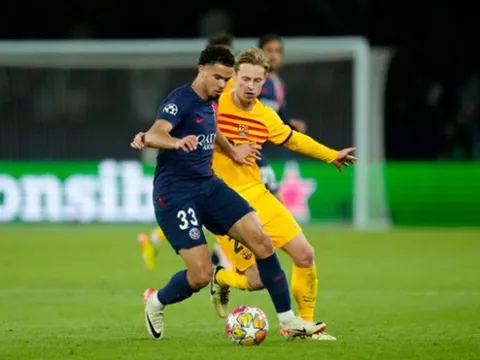 De Jong nhận chỉ trích