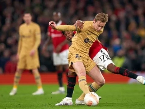 Ten Hag nhận tin buồn từ De Jong