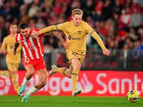 De Jong thất vọng, khẳng định điều cần làm sau trận thua sốc