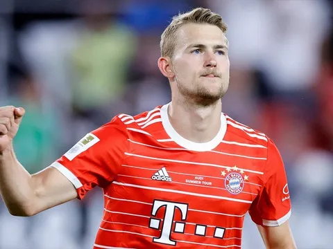 Rất nhanh chóng, De Ligt có câu trả lời cho Man Utd