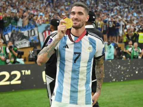 Không chỉ Felix, Atletico bán luôn Nhà vô địch World Cup?