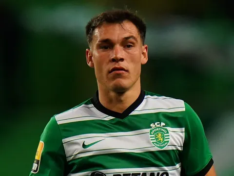 Dean Jones bất ngờ với thương vụ chóng mặt của Chelsea