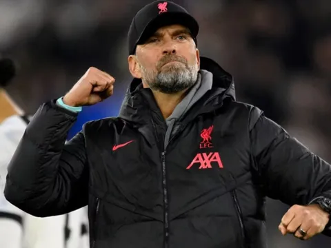 Dean Jones chỉ ra cái tên có thể xoay chuyển cục diện cho Liverpool
