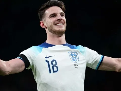 Declan Rice là không thể thay thế với đội tuyển Anh