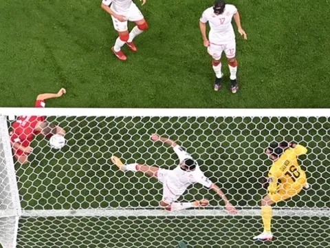 Pha bỏ lỡ khó tin nhất World Cup?