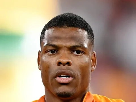 Man United theo đuổi, sao Inter úp mở