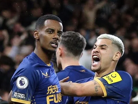 Real nhắm cặp đôi bất khả xâm phạm của Newcastle