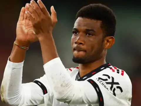 NÓNG! Sao Man United sẵn sàng tái xuất sân cỏ