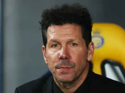 Diego Simeone chỉ trích trọng tài La Liga