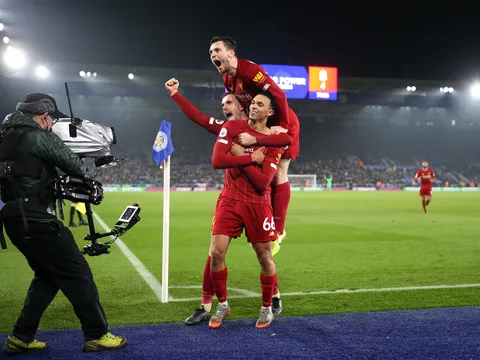 Điểm nhấn Leicester 0-4 Liverpool: Klopp cũng có 'De Bruyne'; The Kop vô địch và bất bại?