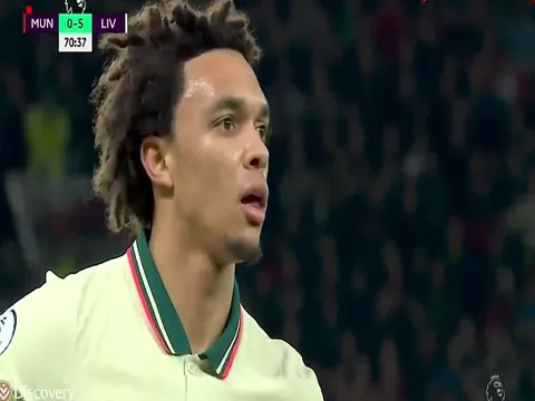 Điểm sáng hiếm hoi của Man Utd khiến Arnold không tin vào mắt mình