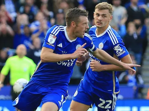 Điên rồ Jamie Vardy