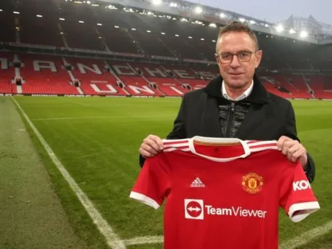 Dimitar Berbatov dự đoán tỷ số trận Man Utd - Crystal Palace